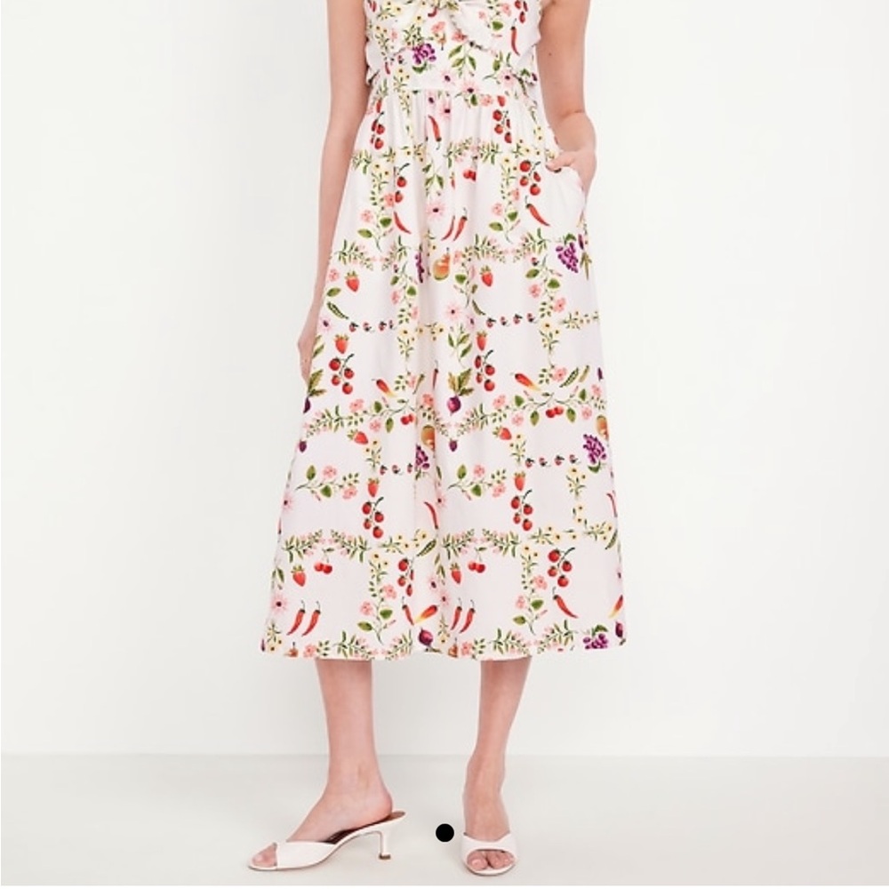 Old Navy White Floral Smocked Dress